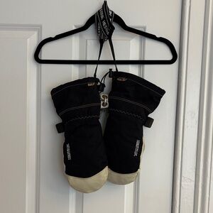 Hestra Black and Cream Winter Mittens